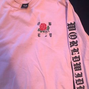 Pink Obey Rose medium sized tee
